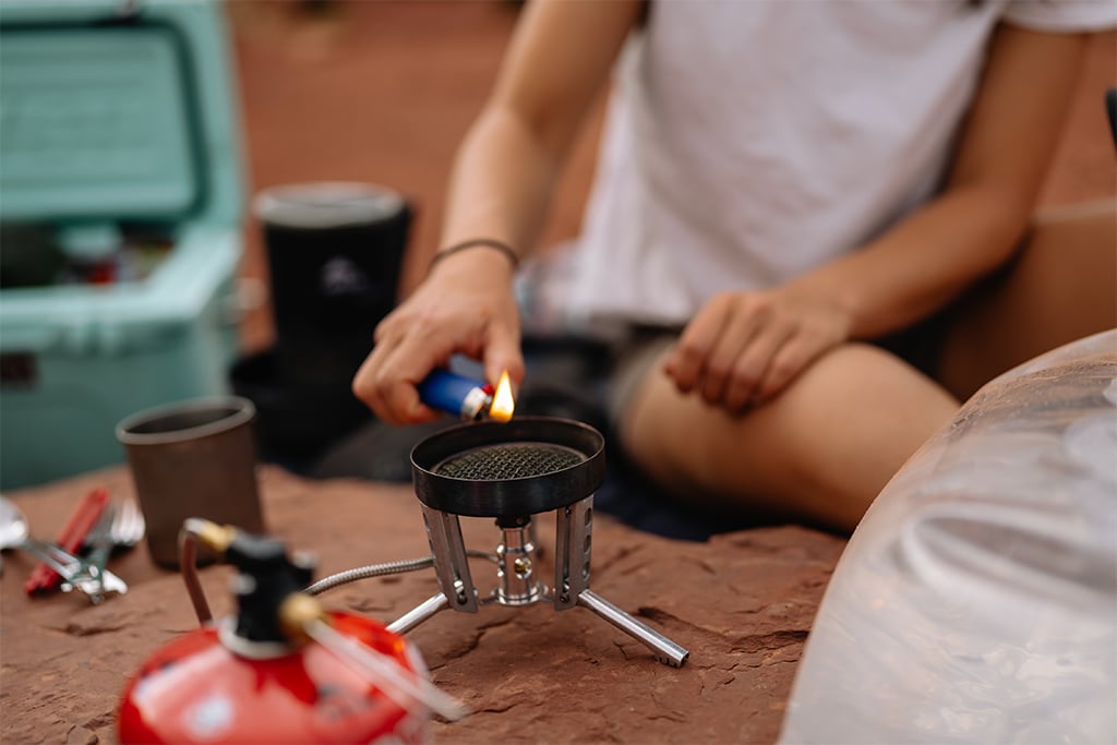 lighting canister backpacking stove