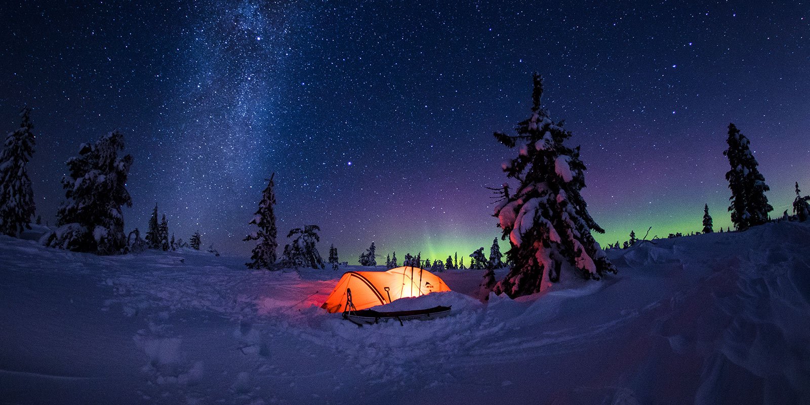 9 Tips for Staying Warm Winter Camping | The Summit Register