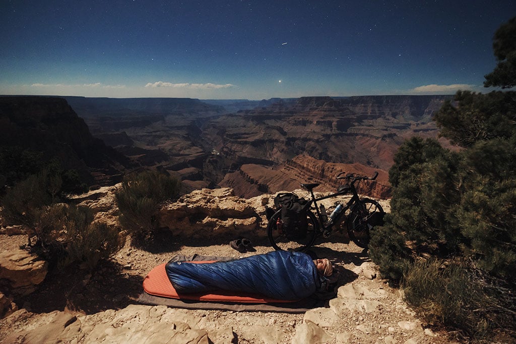 sleeping outside grand-canyon-us nomad life